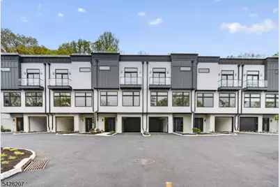 522 Valley Rd #3, Clifton, NJ 07013 - Photo 1