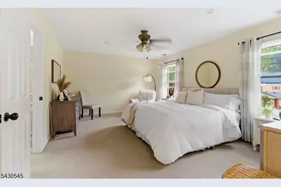 113 Saratoga Sq, Wayne, NJ 07470 - Photo 14
