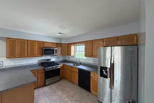 555 1st Ave, Elizabeth, NJ 07206 - Photo 6