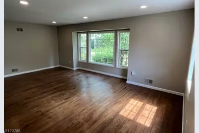 28 Brandywyne Dr, Florham Park, NJ 07932 - Photo 2