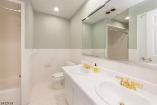 28 Brandywyne Dr, Florham Park, NJ 07932 - Photo 14