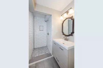 28 Brandywyne Dr, Florham Park, NJ 07932 - Photo 22