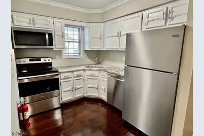 28 Brandywyne Dr, Florham Park, NJ 07932 - Photo 6