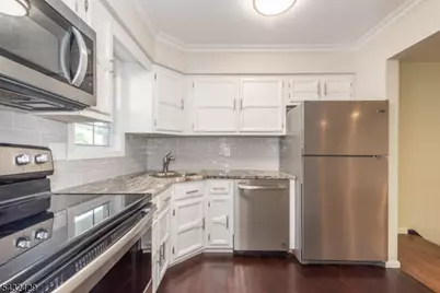 28 Brandywyne Dr, Florham Park, NJ 07932 - Photo 6