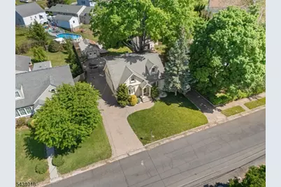 8 Garry St, Manville, NJ 08835 - Photo 30