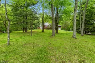 111 E Mountain Rd, Hillsborough Township, NJ 08844 - Photo 2
