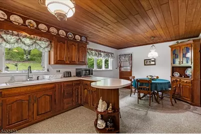111 E Mountain Rd, Hillsborough Township, NJ 08844 - Photo 8
