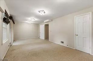 10 Exeter Rd, Bedminster Township, NJ 07921 - Photo 24