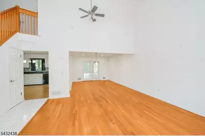 9 Sycamore Ln, Piscataway Township, NJ 08854 - Photo 4