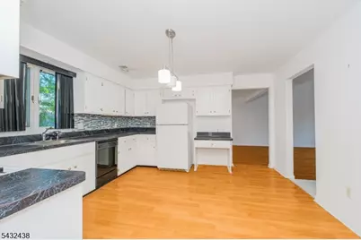 9 Sycamore Ln, Piscataway Township, NJ 08854 - Photo 10