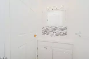 9 Sycamore Ln, Piscataway Township, NJ 08854 - Photo 12
