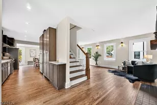 34 Buttonwood Rd, Essex Fells, NJ 07021 - Photo 6