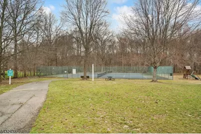 118 Coppertree Ct, Edison, NJ 08820 - Photo 26