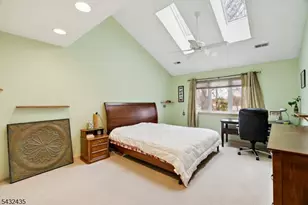 118 Coppertree Ct, Edison, NJ 08820 - Photo 20