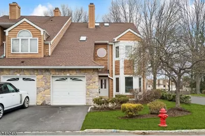 118 Coppertree Ct, Edison, NJ 08820 - Photo 1