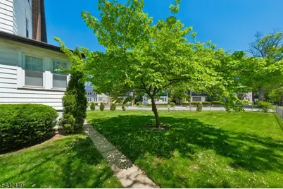 26 Lafayette Ave, East Orange, NJ 07017 - Photo 32
