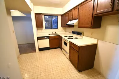 3 Ridgedale Dr, Clinton Township, NJ 08801 - Photo 8