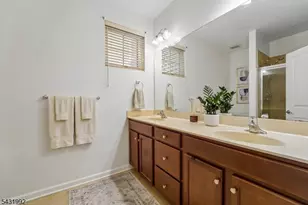605 Lopez Ln, Morris Plains, NJ 07950 - Photo 6