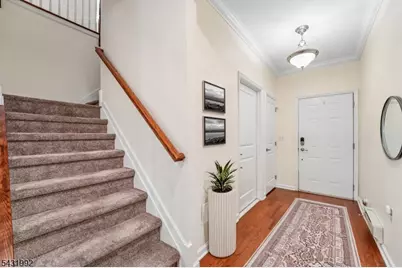 605 Lopez Ln, Morris Plains, NJ 07950 - Photo 10