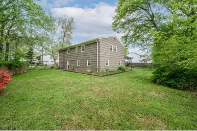 1 Ash Ln, Parsippany, NJ 07034 - Photo 28