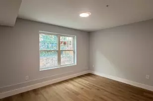 129 Mt Pleasant Ave, Newark, NJ 07104 - Photo 8