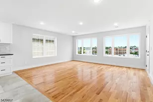 129 Mt Pleasant Ave, Newark, NJ 07104 - Photo 6