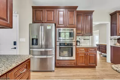 4 Harman Ct, Hillsborough Township, NJ 08844 - Photo 12