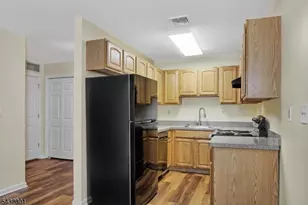 9 Madison Ave, Paterson, NJ 07524 - Photo 4
