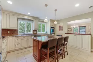 7 Pontiac Dr, Wayne, NJ 07470 - Photo 8