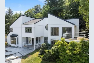 215 Eileen Dr, Cedar Grove, NJ 07009 - Photo 2