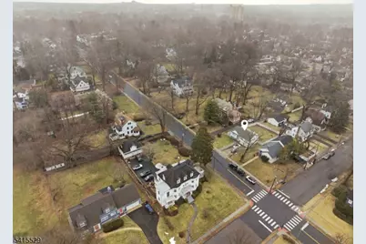 674 Berkeley Ave, Orange, NJ 07050 - Photo 6