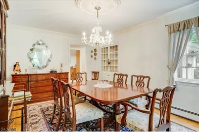6 Driftway, Roseland, NJ 07068 - Photo 10