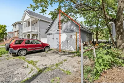 301 E 9th Ave, Roselle, NJ 07203 - Photo 30