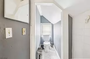 301 E 9th Ave, Roselle, NJ 07203 - Photo 24