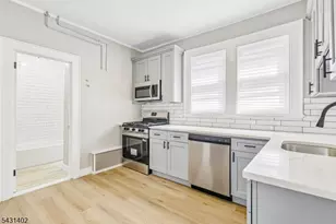 301 E 9th Ave, Roselle, NJ 07203 - Photo 8