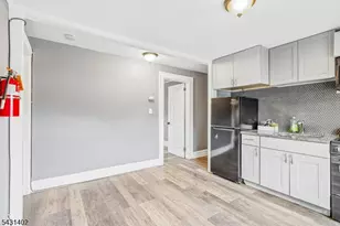 301 E 9th Ave, Roselle, NJ 07203 - Photo 16