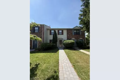 464 Harwick Ct, Piscataway Township, NJ 08854 - Photo 2