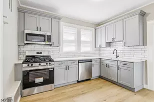 301 E 9th Ave, Roselle, NJ 07203 - Photo 1