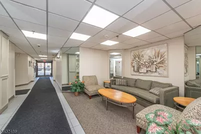 5 Linden St #3J, Hackensack, NJ 07601 - Photo 2