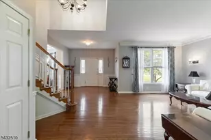 1 Tanager Dr, Raritan Township, NJ 08551 - Photo 4