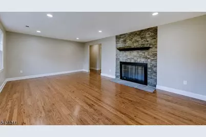 540 Blackpoint Rd, Hillsborough Township, NJ 08844 - Photo 12