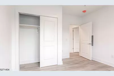1025 Raritan Rd #303, Clark Township, NJ 07066 - Photo 16