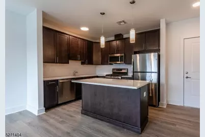 1025 Raritan Rd #303, Clark Township, NJ 07066 - Photo 14
