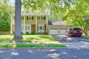 93 Summit Ct, Westfield, NJ 07090 - Photo 2