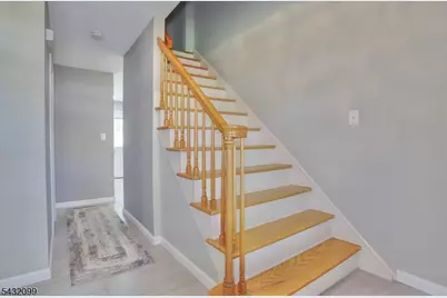 93 Summit Ct, Westfield, NJ 07090 - Photo 4