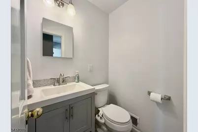 93 Summit Ct, Westfield, NJ 07090 - Photo 18