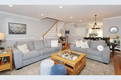 8 Riverbend Ct, New Providence, NJ 07974 - Photo 4