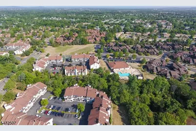 3708 Royce Ct #3708, Hillsborough Township, NJ 08844 - Photo 2