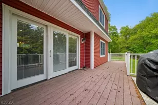 73 The Fairway, Cedar Grove, NJ 07009 - Photo 16