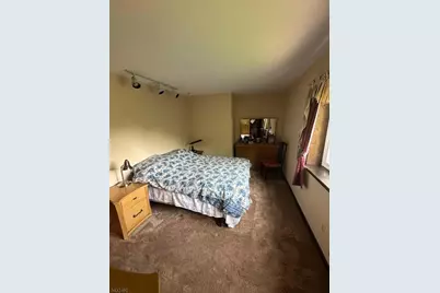 7 Bedford Ct, Clinton Township, NJ 08801 - Photo 12